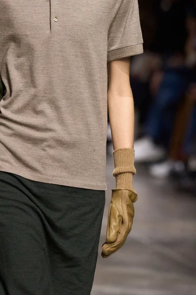 Look 43